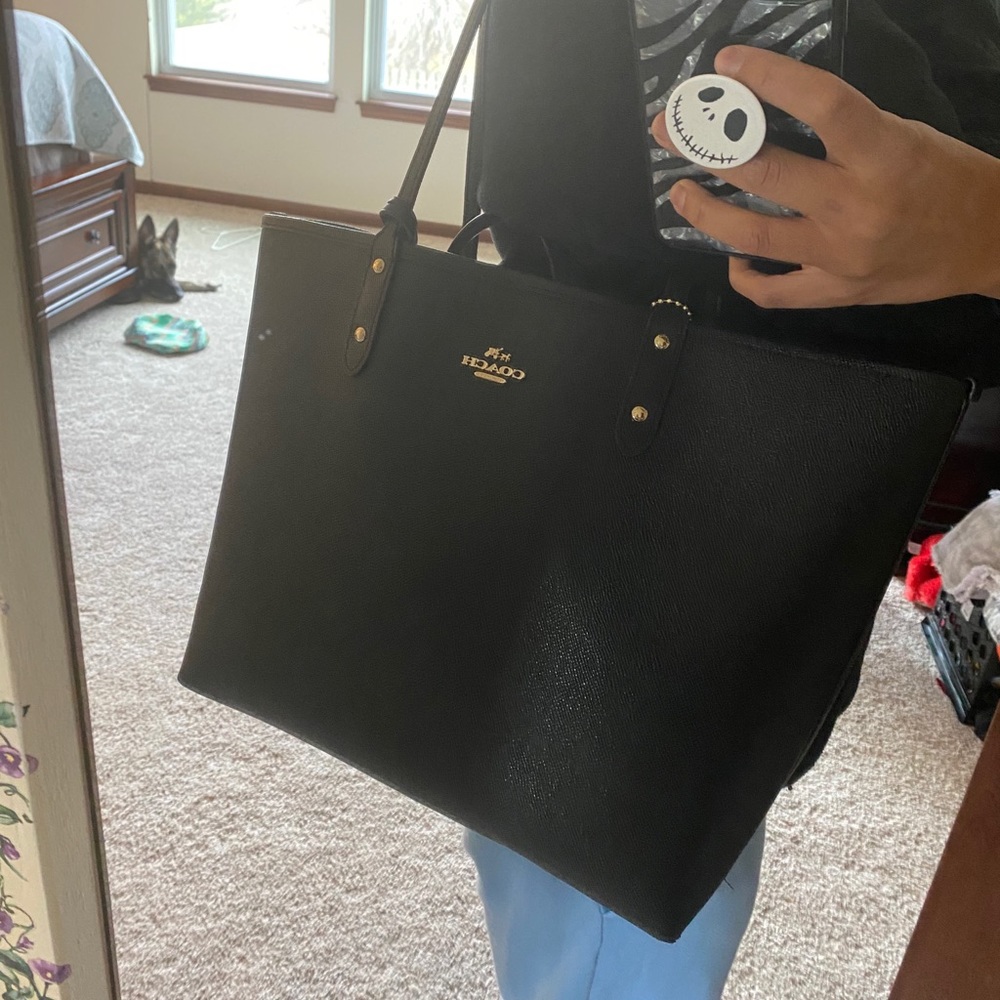 Coach reverse-able tote - Picture 7 of 7